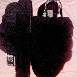 Black Ugg slides